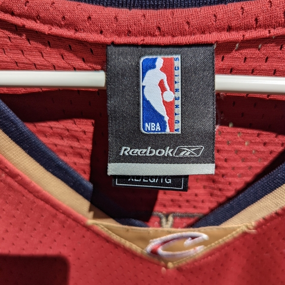 Lebron James Cleveland Cavs Jersey - Picture 3 of 5